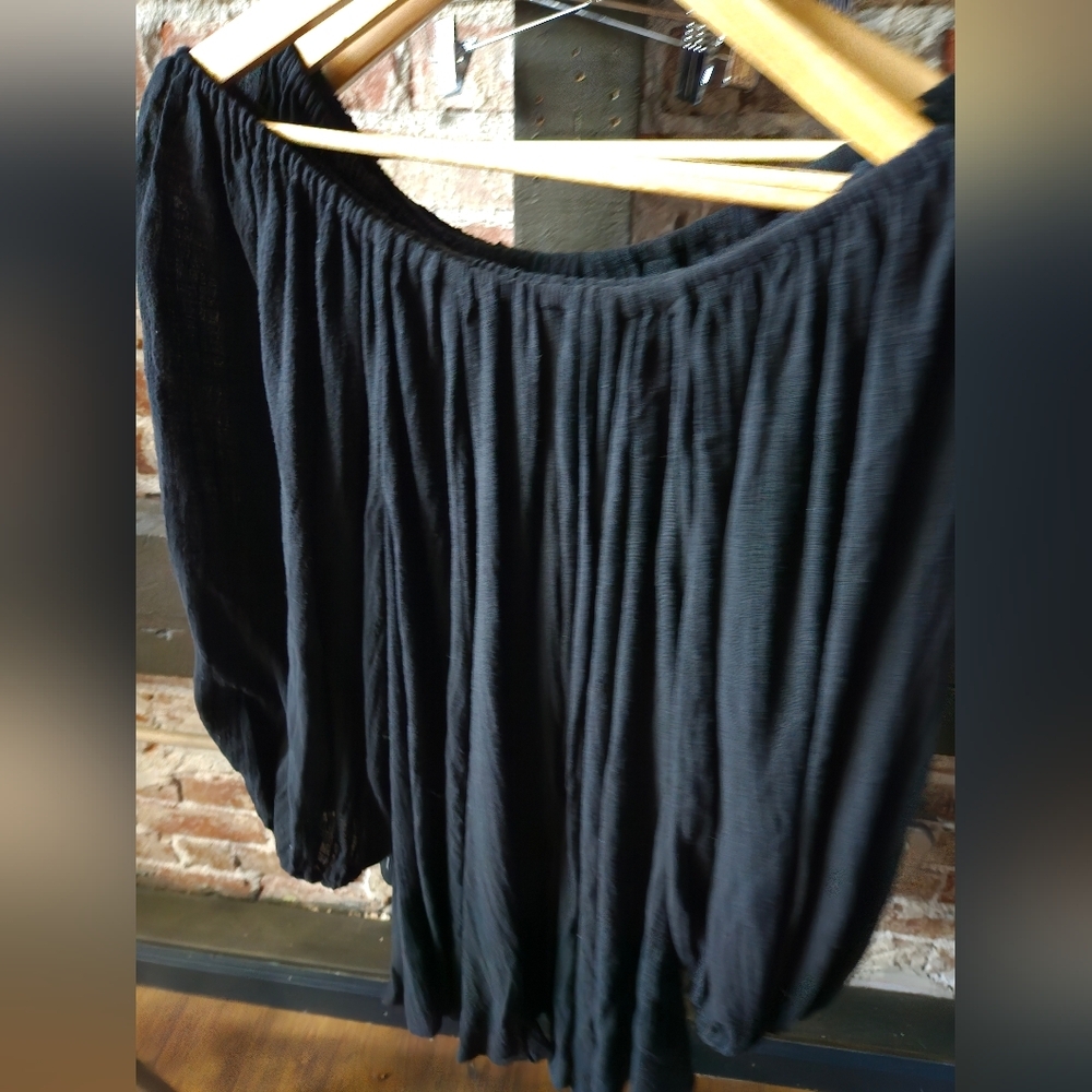 Off the shoulder tunic top - Picture 5 of 5